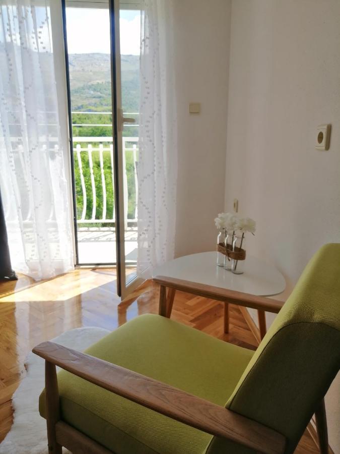 Apartment Near The Sea-Self Check-In Подстрана Экстерьер фото