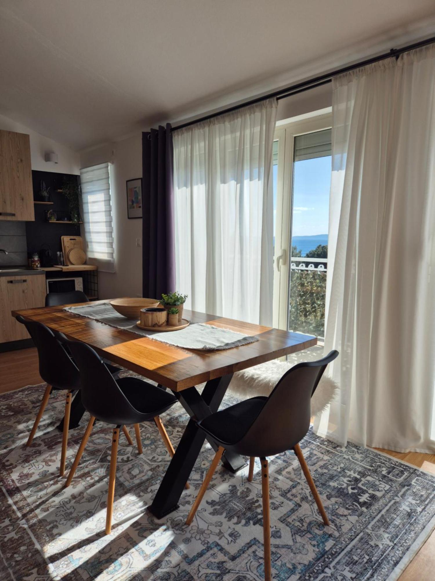 Apartment Near The Sea-Self Check-In Подстрана Экстерьер фото
